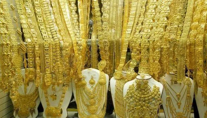 पीली धातु की कीमत में उछाल, चांदी 180 रुपए प्रति किलो हुई महंगी