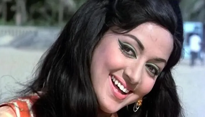 हेमा मालिनी मना रहीं 73वां बर्थडे, जानें कैसे हुई ड्रीम गर्ल के करियर की शुरुआत