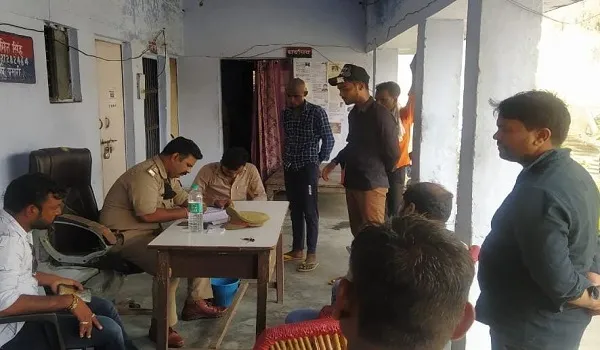 अमरोहा : गंगा स्नान करते समय मोटर बोट की चपेट में आकर युवक घायल