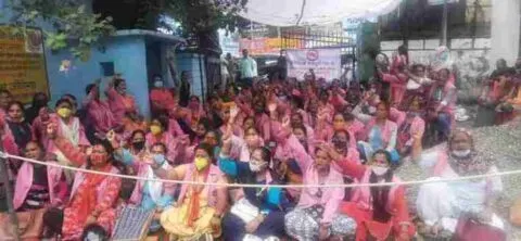 हल्द्वानी: मांगे नहीं मानी तो सरकार को चुनाव में देंगे जनाब