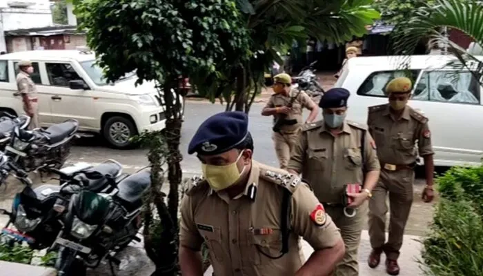 मनीष हत्याकांड मामले में जांच करने गोरखपुर पहुंची एसआईटी टीम