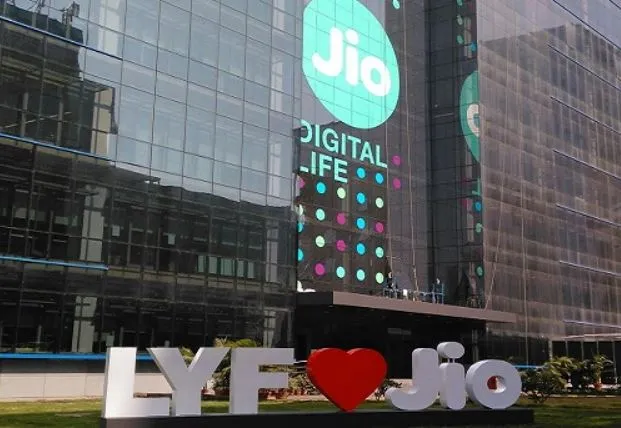 Jio Network पर हर महीने 17.6 जीबी डेटा की हो रही खपत, शुद्ध लाभ 3,728 करोड़ रुपए