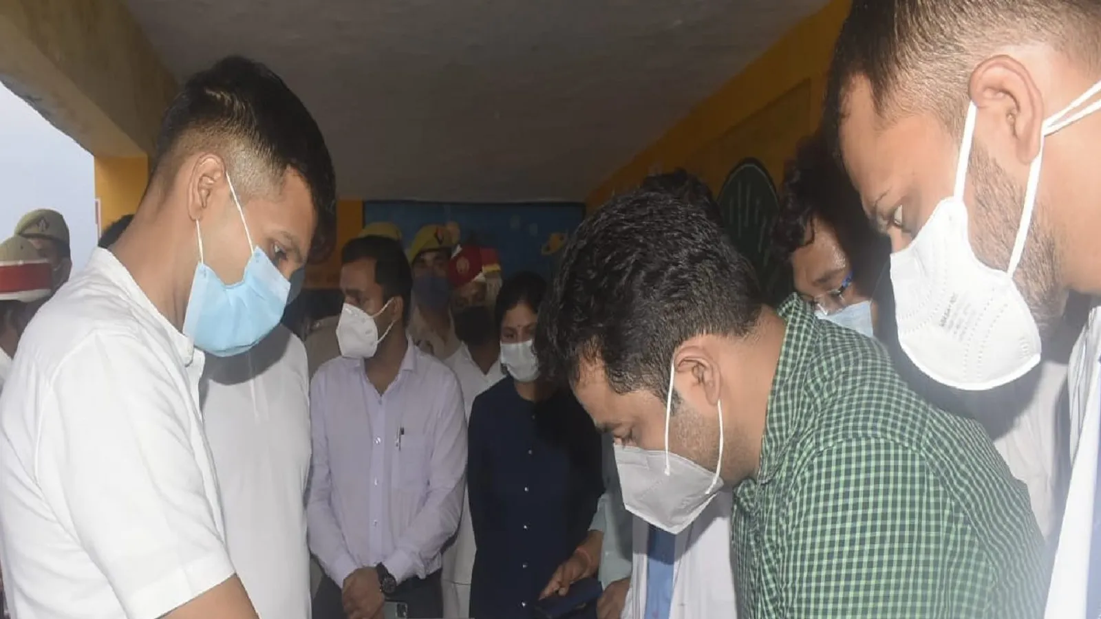 औचक निरीक्षण से इन सरकारी विभागों में मचा हड़कंप, 81 अफसर ड्यूटी से गायब
