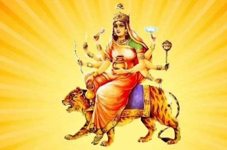 चौथा नवरात्र: देवी कुष्मांडा का है मोहक स्वरुप, इनकी पूजा से बुद्धि और कौशल मिलता है आशीर्वाद