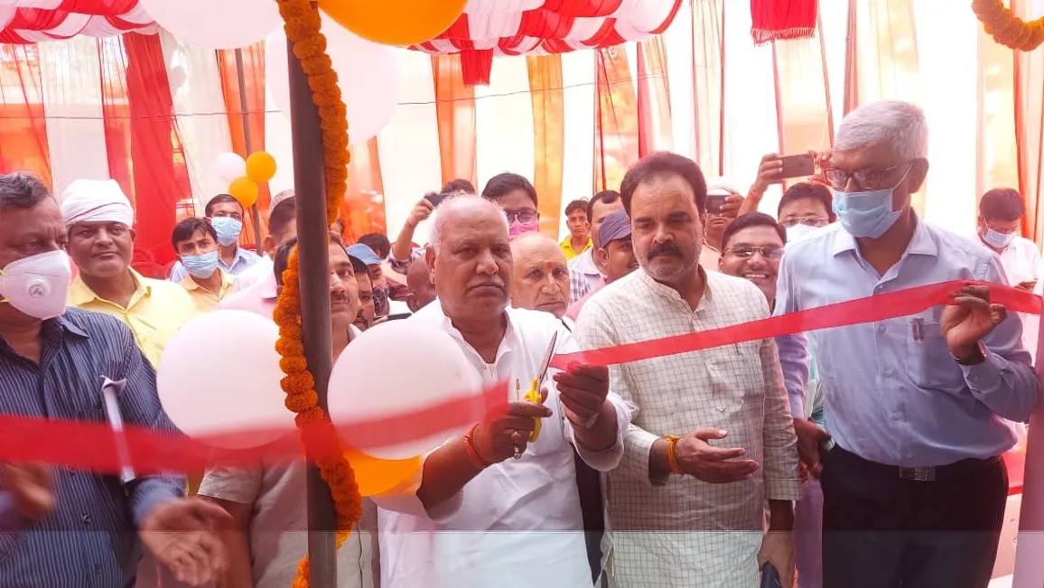 सीएचसी बीकापुर में शुरू हुआ ऑक्सीजन प्लांट, सांसद लल्लू सिंह ने किया उद्घाटन