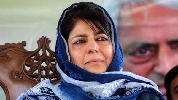पाक क्रिकेट जीत का जश्न मामला: महबूबा मुफ्ती ने गिरफ्तार कश्मीरी छात्रों को रिहा करने की मांग की