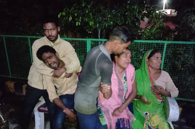 रामपुर: सड़क दुर्घटना में एक की मौत, बाल-बाल बची मासूम