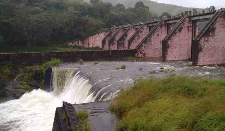126 साल पुराने मुल्लापेरियार बांध के द्वार खोले गए, इडुक्की जलाशय के लिए रेड अलर्ट जारी