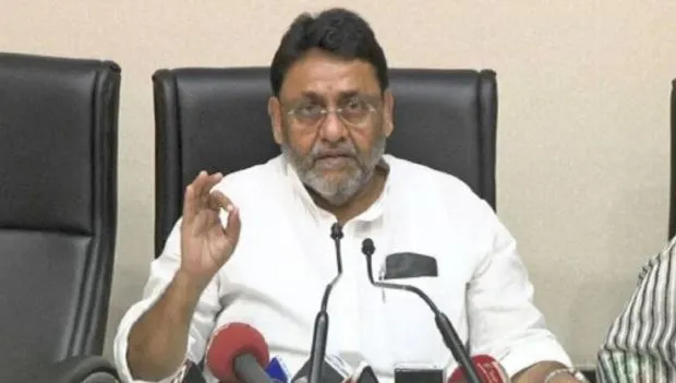 नवाब मलिक ने एससीबी पर साधा निशाना, कहा- लोगों को फंसाने के लिए ‘चुनिंदा जानकारी लीक’ कर रहा है