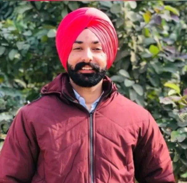 पीलीभीत: आतंकी हमले में शहीद सारज सिंह के गांव में हर आंख नम