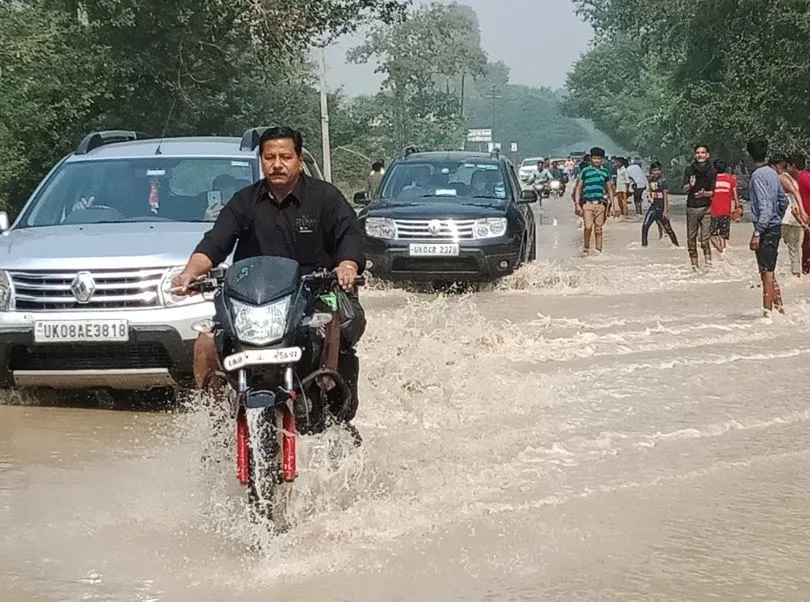 रामपुर: खतरे के निशान से 7 फिट नीचे आया कोसी नदी का जलस्तर