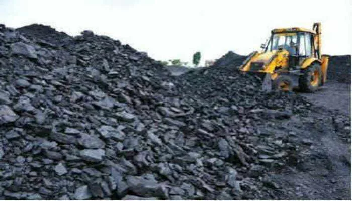 रायबरेली: कोयला भंडारण न होने से आठ राज्यों में बिजली की संकट