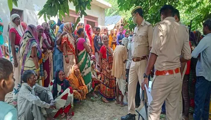 रायबरेली: संदिग्ध अवस्था में साड़ी के फंदे से लटकता मिला युवक का शव