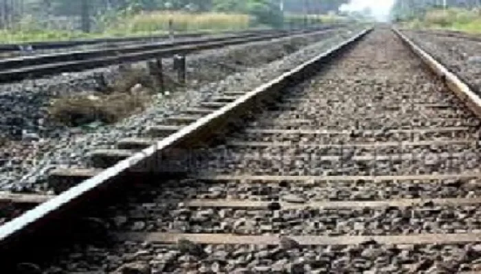 हरदोई: ट्रेन की चपेट में आने से मजदूर युवक की मौत, जांच शुरू