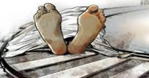 ट्रेन से कटकर युवक की मौत, हाथ में बने टैंटू से जांच में जुटी पुलिस