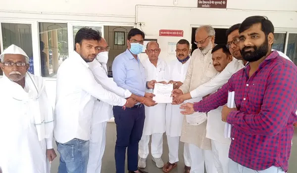 अमरोहा : किसानों को मुआवजा दिलाने को भाजपाइयों ने की मांग