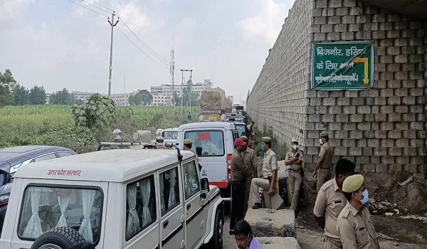 मुरादाबाद: जयंत चौधरी की तलाश में हाईवे पर तैनात पुलिस-प्रशासन, वाहनों की कराई चेकिंग