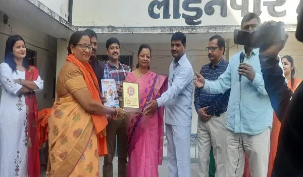 मुरादाबाद : उत्कृष्ट कार्य करने वाले शिक्षकों को किया सम्मानित