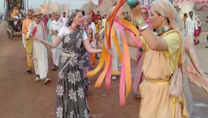 विदेशी कृष्ण भक्तों की ब्रज मंडल परिक्रमा 20 अक्टूबर से, जानिए क्या है खास