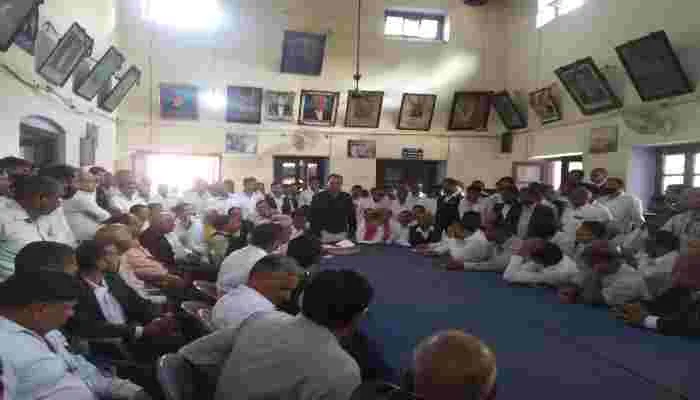 अयोध्या: बार मंत्री के खिलाफ एफआईआर से भड़के अधिवक्ता, लिया ये बड़ा निर्णय