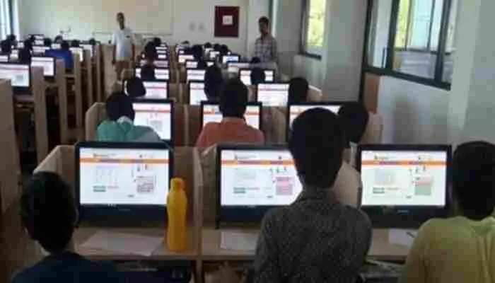 यूपी: एनटीए की लापरवाही से हजारों छात्र तनाव में, जानें वजह