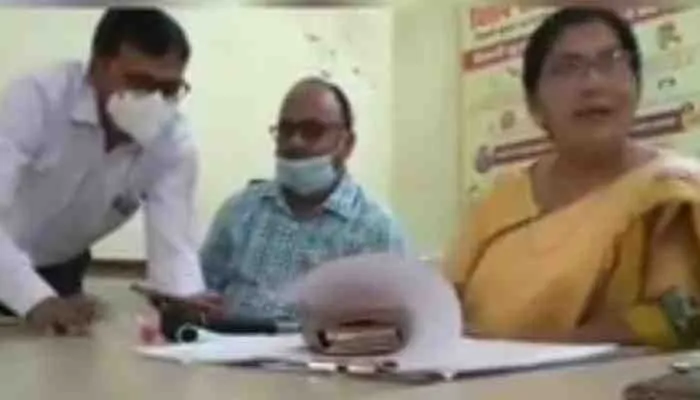 हरदोई: विधायक रजनी तिवारी ने की समीक्षा बैठक, सफाई व्यवस्था की खुली पोल