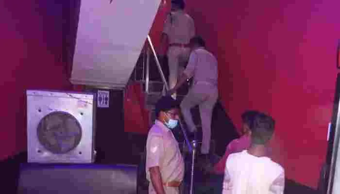 हरदोई: अवैध शराब की बिक्री पर अंकुश लगाने के लिए पुलिस ने चलाया चेकिंग अभियान