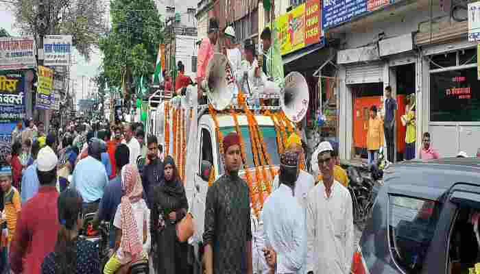 अयोध्या: बारावफात पर जुलूस निकालकर दिया अमन व मोहब्बत का पैगाम