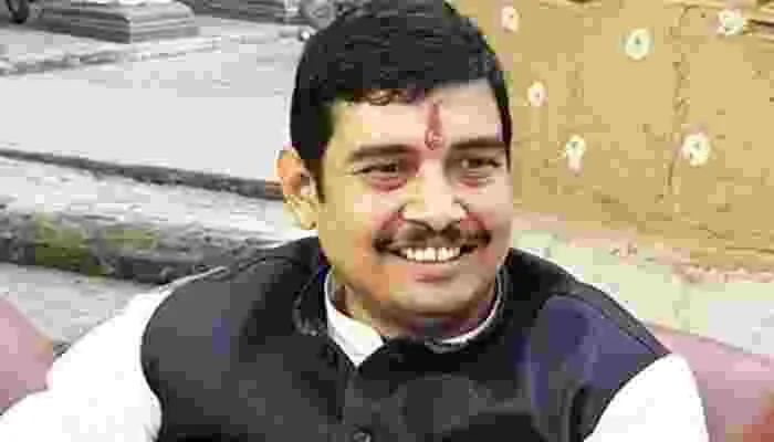 दुष्कर्म के आरोपी सांसद अतुल राय की बढ़ी मुश्किलें, गैंगस्टर एक्ट के तहत मुकदमा दर्ज