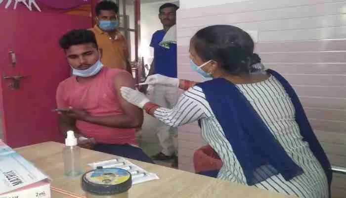 सीतापुर में 25 लाख से अधिक लोगों को लगा कोरोना का टीका