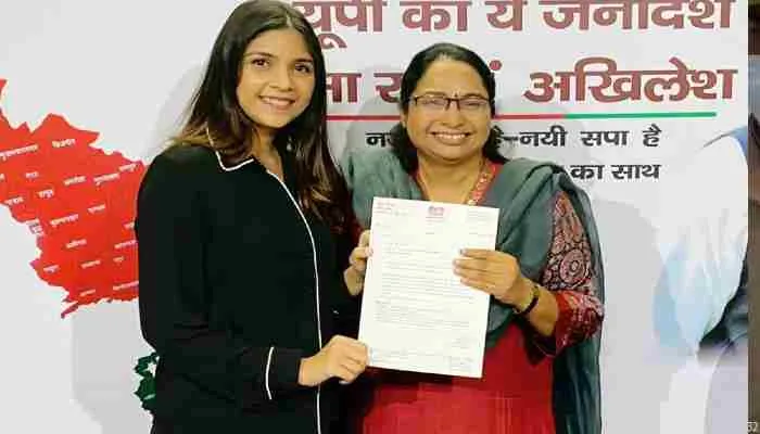 बाराबंकी: स्व.बेनी प्रसाद की पौत्री श्रेया बनी सपा महिला सभा की राष्ट्रीय उपाध्यक्ष