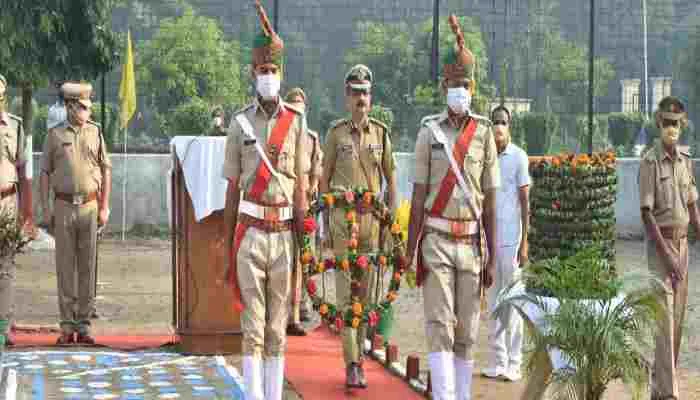 सीतापुर: पुलिस स्मृति दिवस के मौके पर याद किए गए शहीद जवान