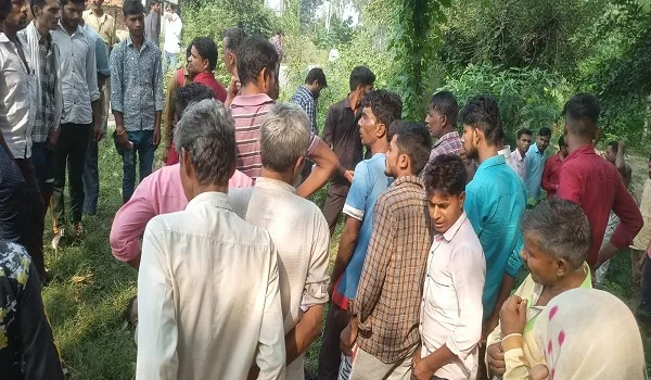 अमरोहा: संविदाकर्मी लाइनमैन की करंट लगने से मौत, कोहराम
