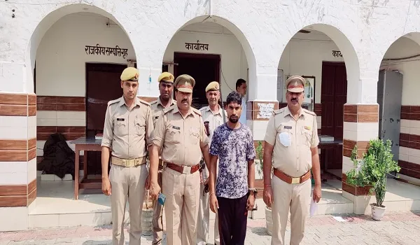 संभल: खाने को लेकर पहले हाथापाई, फिर युवक को उतारा मौत के घाट