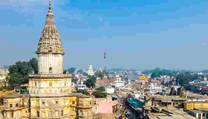अयोध्या: नो फ्लाइंग जोन के ऊपर दिखा हेलीकॉप्टर, मचा हड़कंप