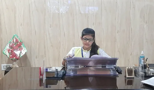 मुरादाबाद : एक दिन की जिला विद्यालय निरीक्षक बनी कनिका सैनी