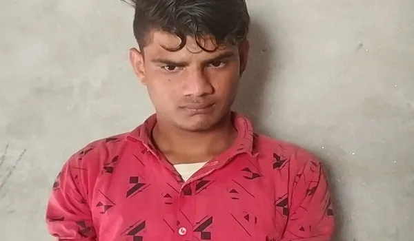 मुरादाबाद : नशीली सिगरेट पिला कर युवक का दो बोतल खून निकाला