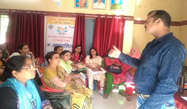 मुरादाबाद : शिक्षा की मुख्यधारा से बच्चों को जोड़ने में दिखाएं गंभीरता