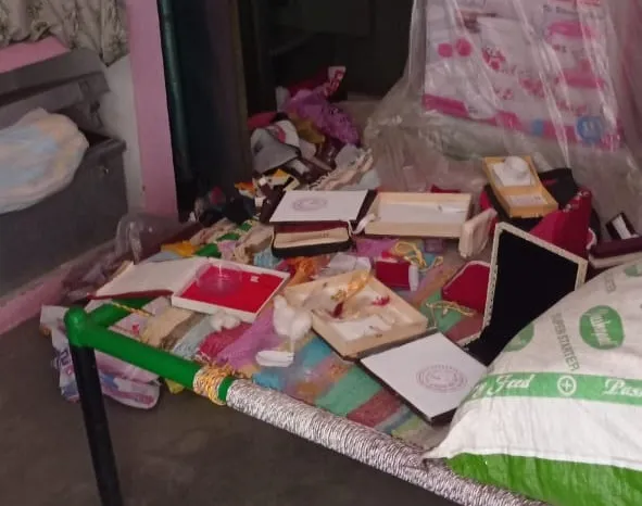 अमरोहा : चोरों ने 30 लाख की नकदी व जेवर उड़ाए , जांच में जुटी पुलिस