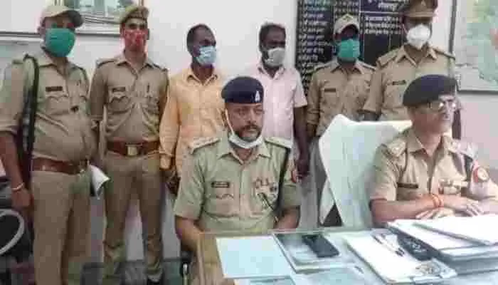 गोरखपुर: उत्पात मचा रहे शराबियों ने रोकने पर पुलिस टीम को पीटा