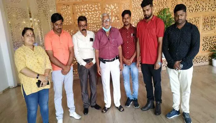 लखीमपुर हिंसा: पत्रकार की मौत पर हरदोई प्रेस क्लब ने दी श्रद्धांजलि,  उठाई  मुआवजे की मांग