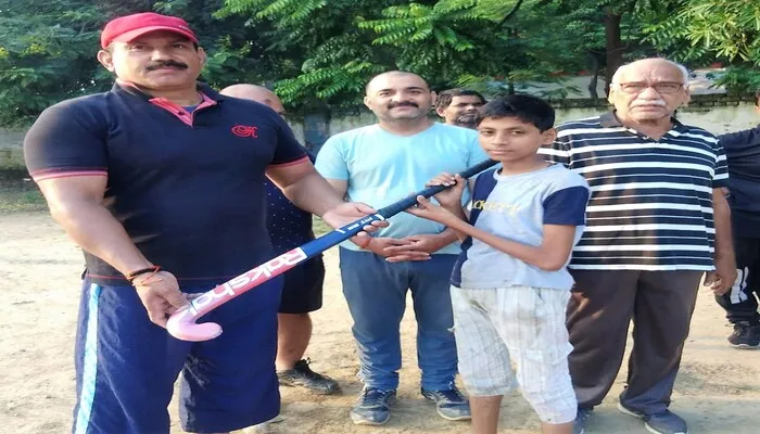 बाराबंकी: पुलिस लाइन ग्राउंड में आयोजित हुआ हॉकी टूर्नामेंट