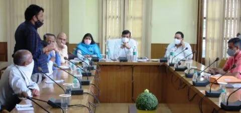 जमरानी बांध पर मंडलायुक्त ने दिए निर्देश, प्राग फार्म विस्थापन के लिए गांव के प्रतिनिधियों को कराएं निरीक्षण