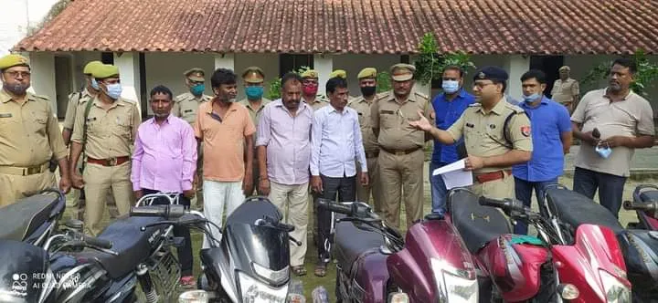 फर्जी कागजात से गाड़ियां फाइनेंस कराने वाले गिरोह का भंडाफोड़, 4 गिरफ्तार