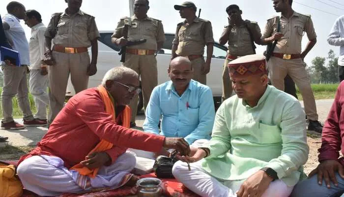 केंद्रीय मंत्री व अमेठी सांसद स्मृति ईरानी के सौजन्य से हुई मां कात्यायनी की पूजा