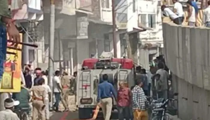 रायबरेली: शार्ट सर्किट से बैंक में लगी आग, मची अफरातफरी