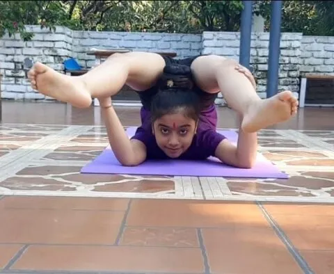 राज्यस्तरीय योगासन चैंपियनशिप में दमखम दिखाएगी हल्द्वानी की बेटी अरुंधति