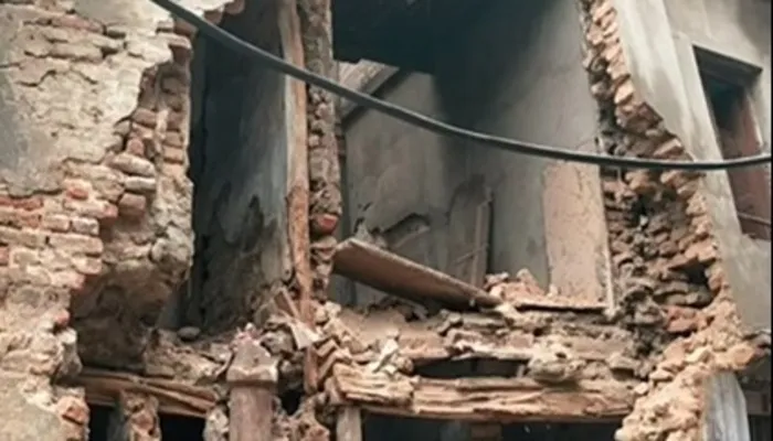 जौनपुर: जर्जर मकान गिरने से 4 की हुई मौत, 7 की हालत गंभीर…