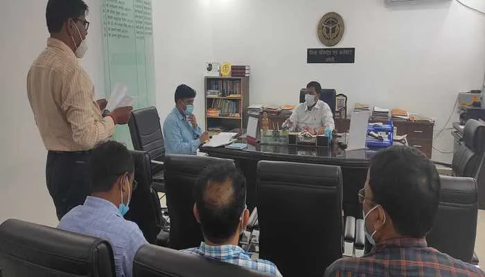 अमेठी: जिला स्वास्थ्य समिति की डीएम और सीडीओ ने की समीक्षा, दिए आवश्यक निर्देश