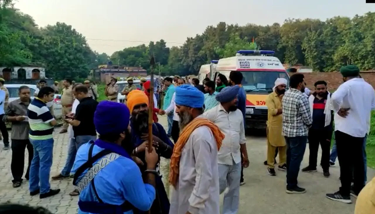 लखीमपुर हिंसा: नहीं किया बेटे का अंतिम संस्कार, परिजन बोले- बेटे को गोली लगी थी, पोस्टमार्टम की रिपोर्ट गलत है, दोबारा हो पोस्टमार्टम